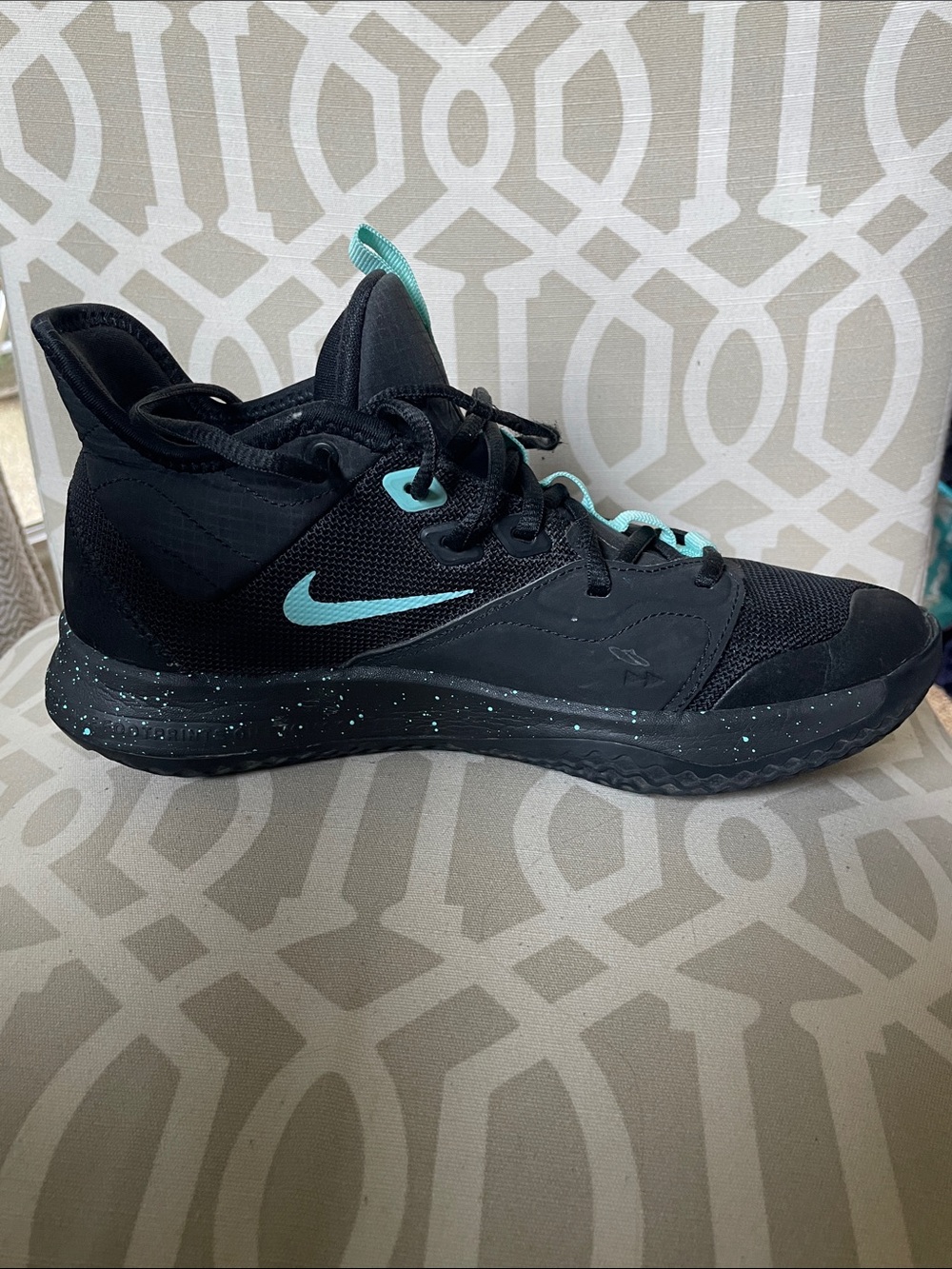 Nike Black and Teal Athletic Shoes